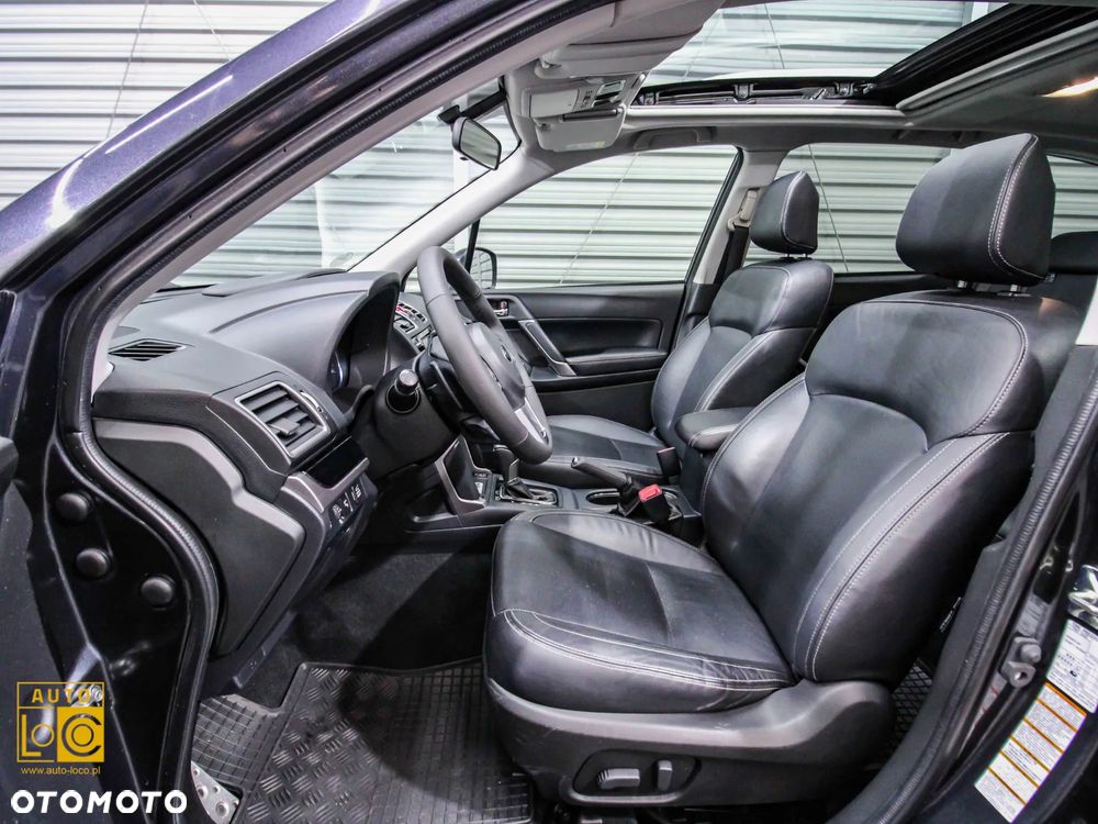 Subaru Forester 2.0 XT Platinum Lineartronic - 12