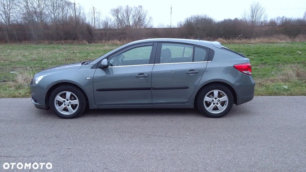 Chevrolet Cruze 1.6 LT - 6
