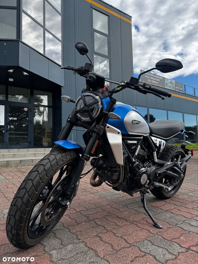 Ducati Scrambler - 1