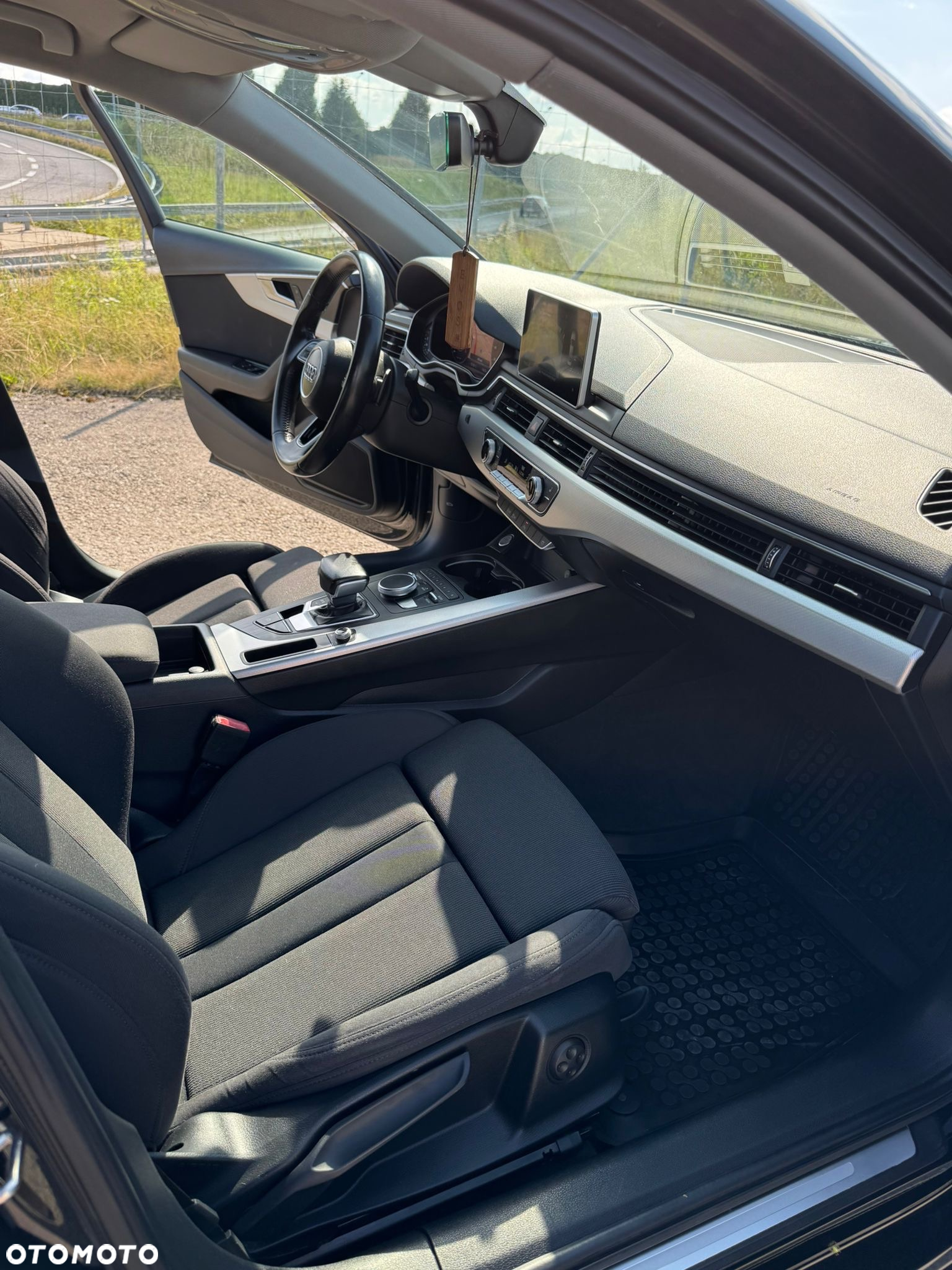 Audi A4 2.0 TDI S tronic - 33