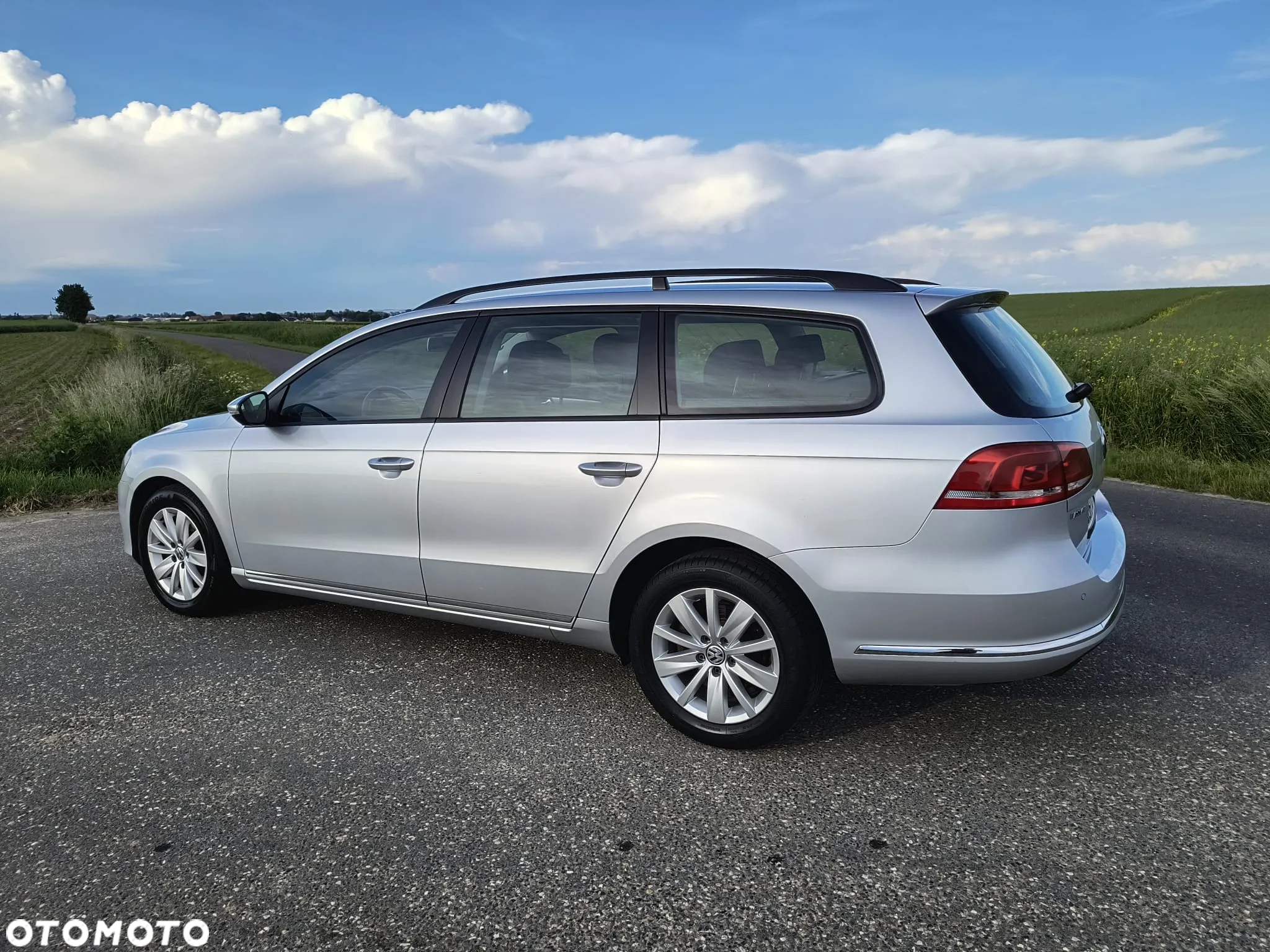 Volkswagen Passat 2.0 TDI Comfortline - 6