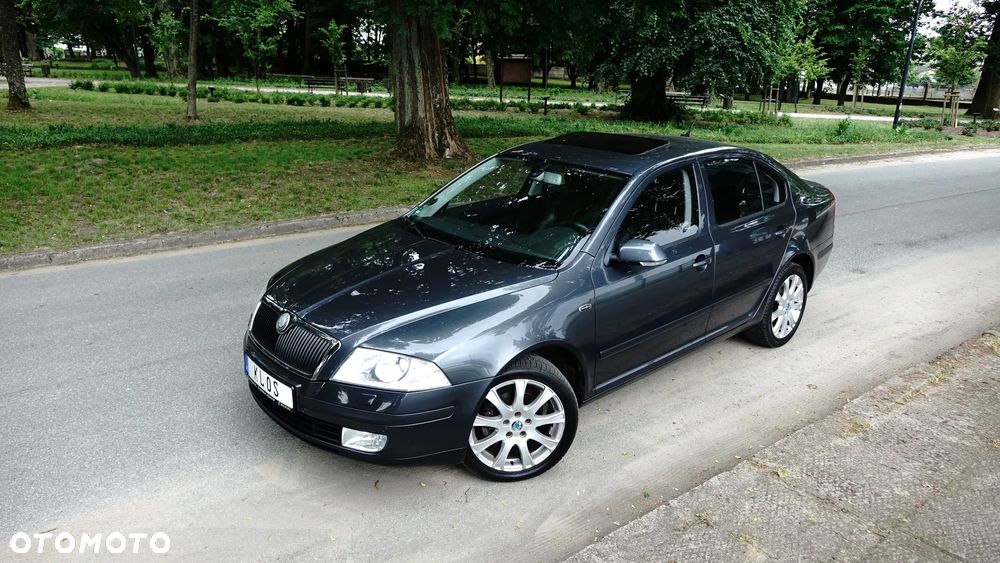 Skoda Octavia 2.0 FSI Automatik Laurin & Klement - 1
