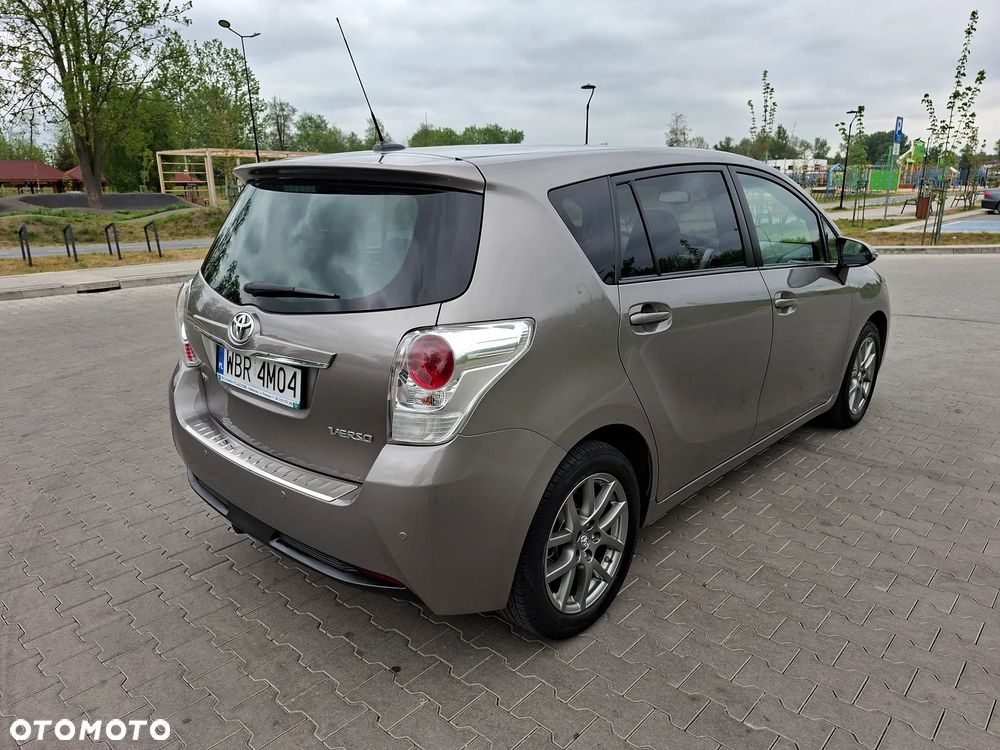 Toyota Verso 1.8 5-Sitzer Executive - 5