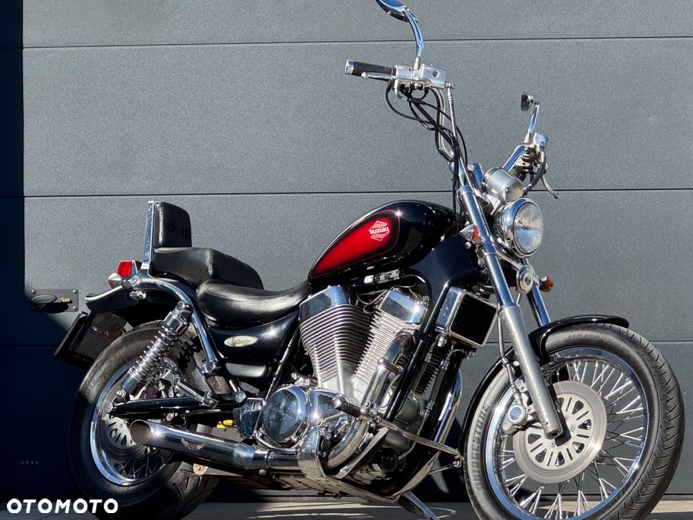 Suzuki Intruder