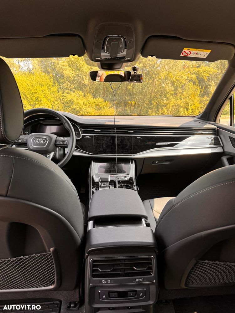 Audi Q7 55 TFSIe quattro tiptronic - 13