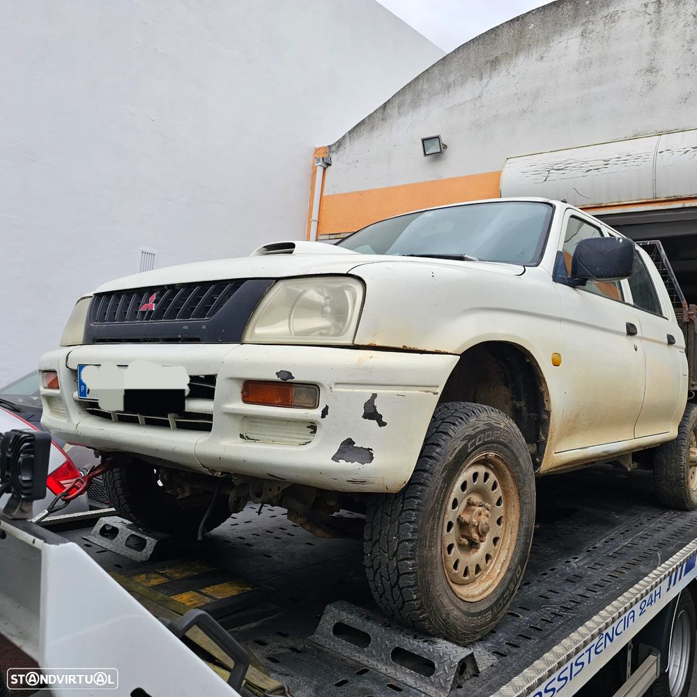 Mitsubishi L200 2.5 TD St Eleg Full Box - 21