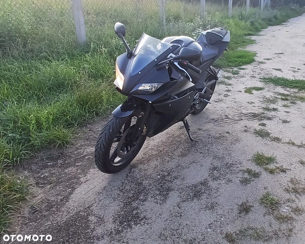 Yamaha YZF - 3