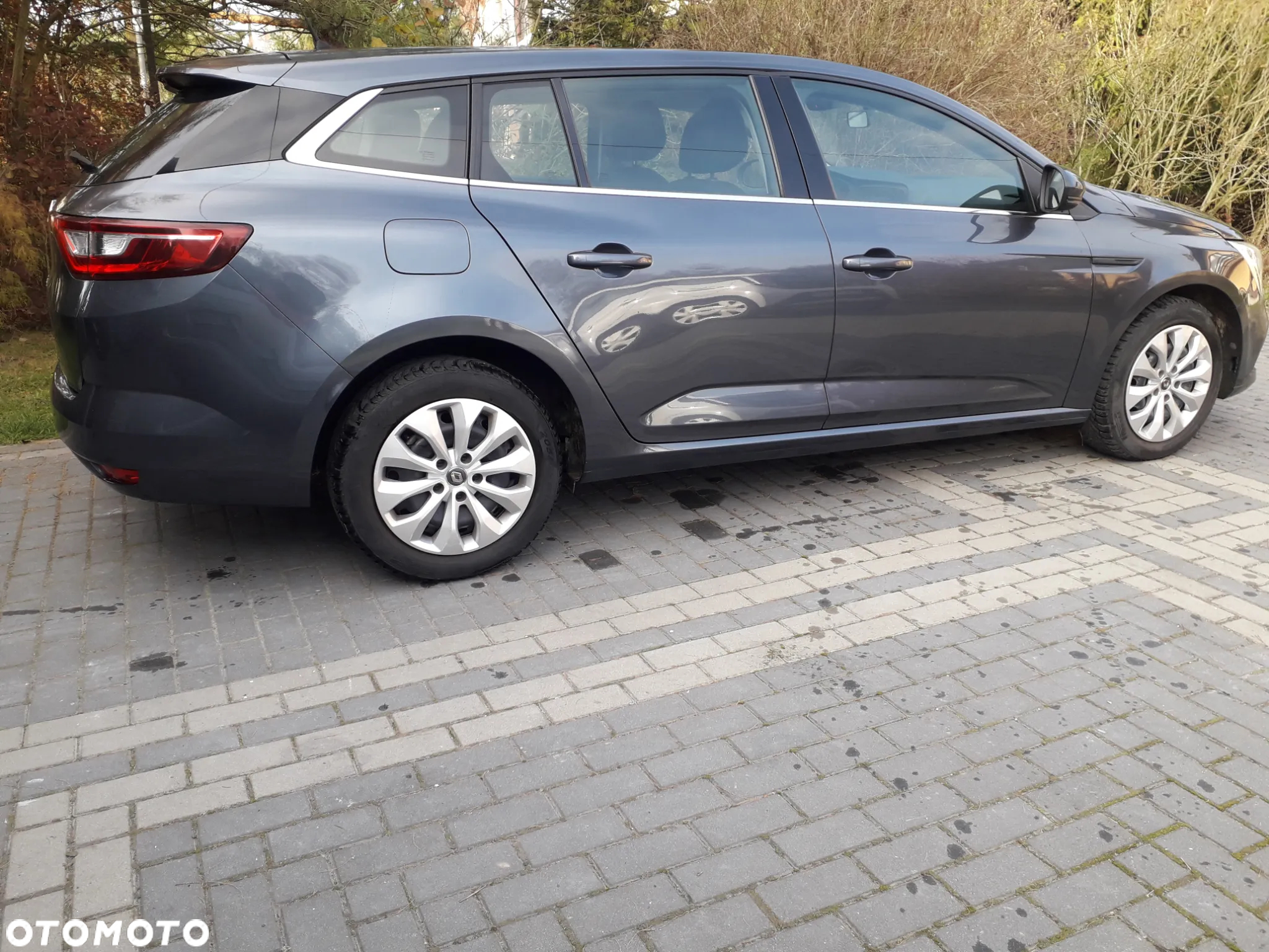 Renault Megane 1.3 TCe FAP Life - 3