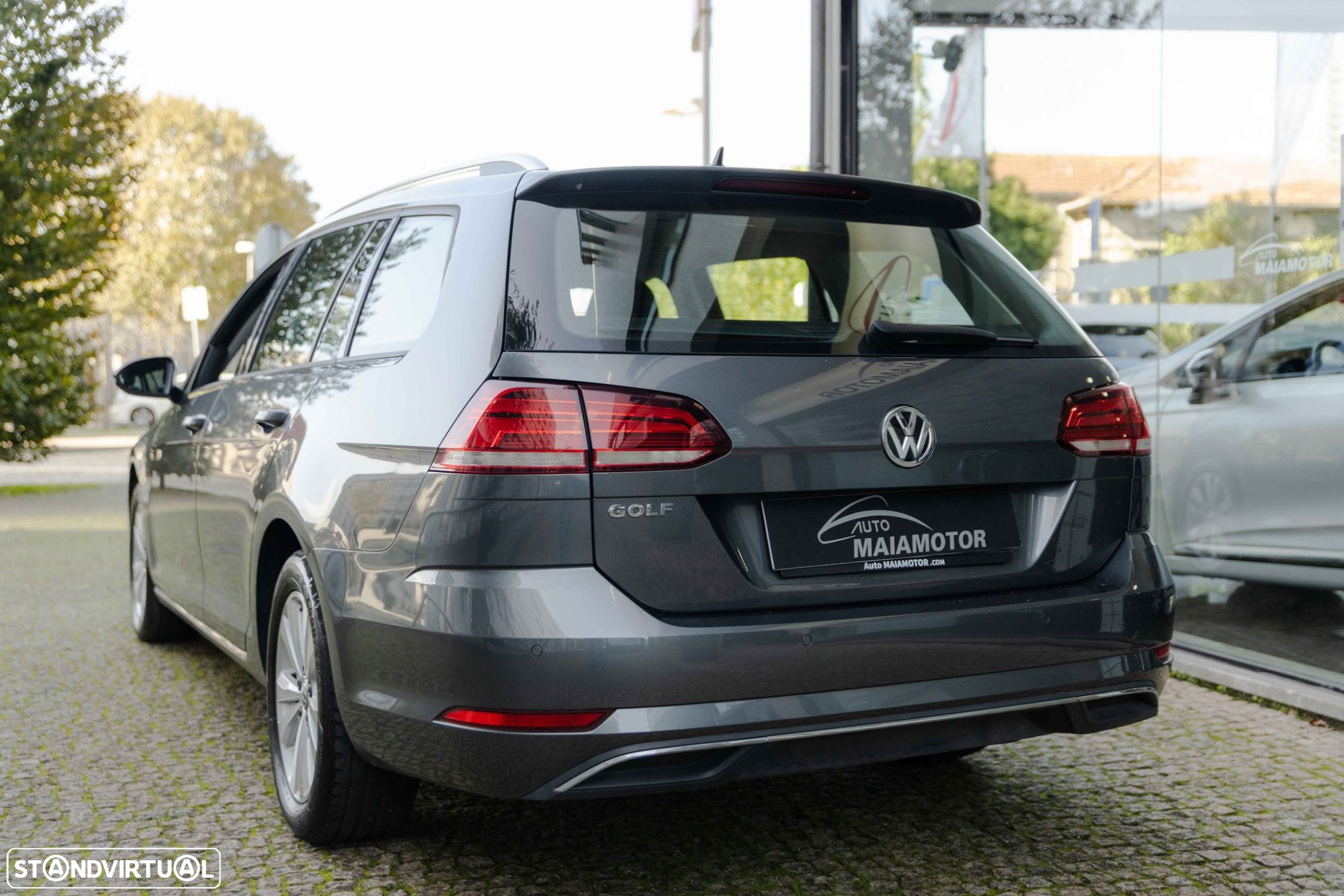 VW Golf Variant 1.0 TSI Confortline - 11