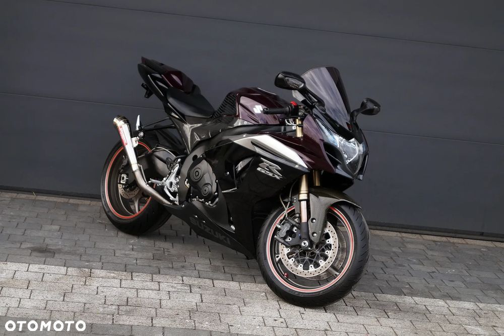 Suzuki GSX-R - 1