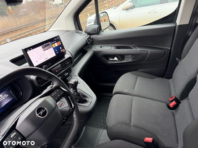Opel COMBO - 17