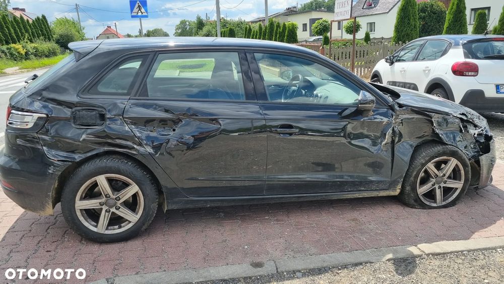 Audi A3 Sportback 1.6 TDI - 4