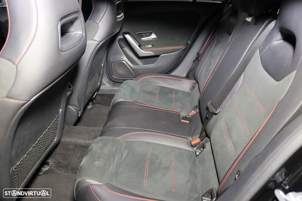 Mercedes-Benz A 180 d AMG Line - 7