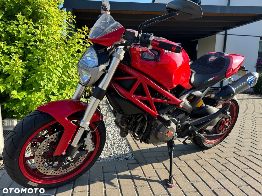 Ducati Monster - 1