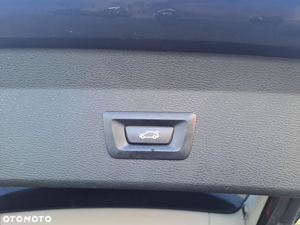 BMW X1 xDrive20d xLine - 18