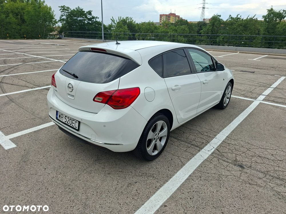 Opel Astra 1.4 T Cosmo - 3