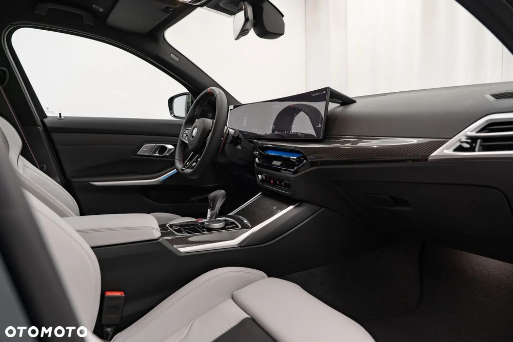 BMW M3 Competition xDrive sport - 24