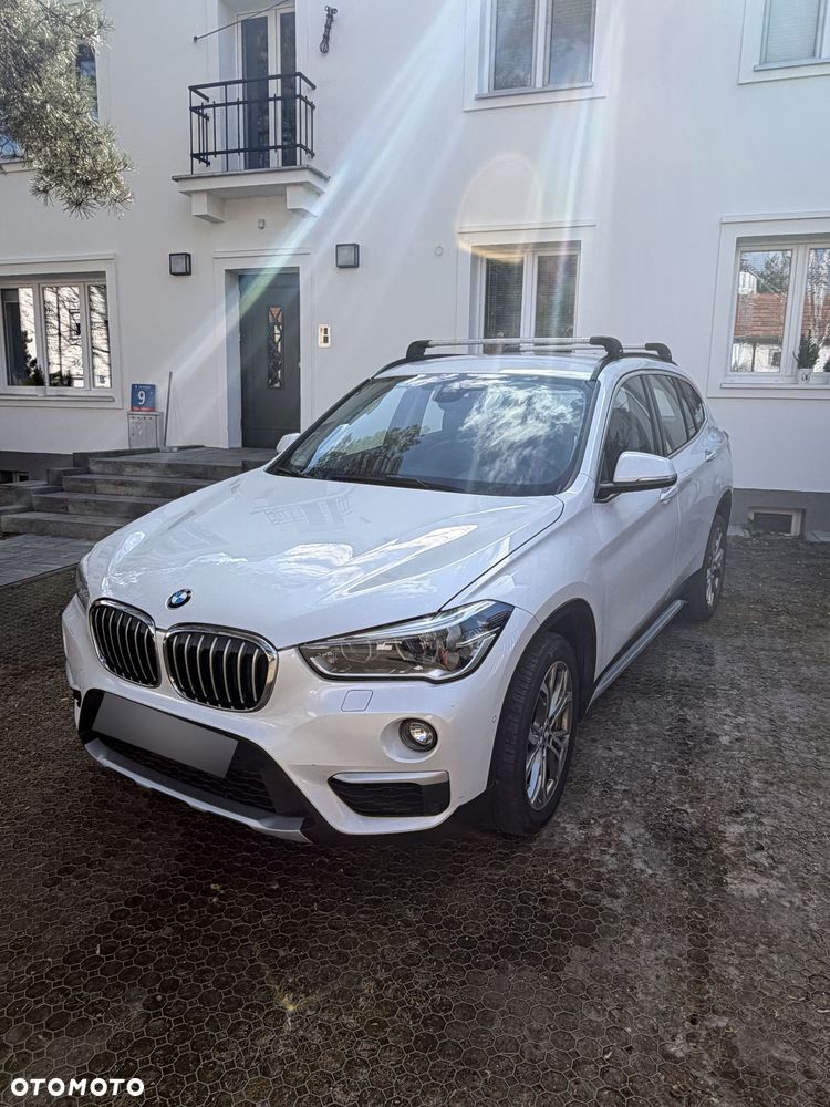 BMW X1 sDrive18i xLine - 3