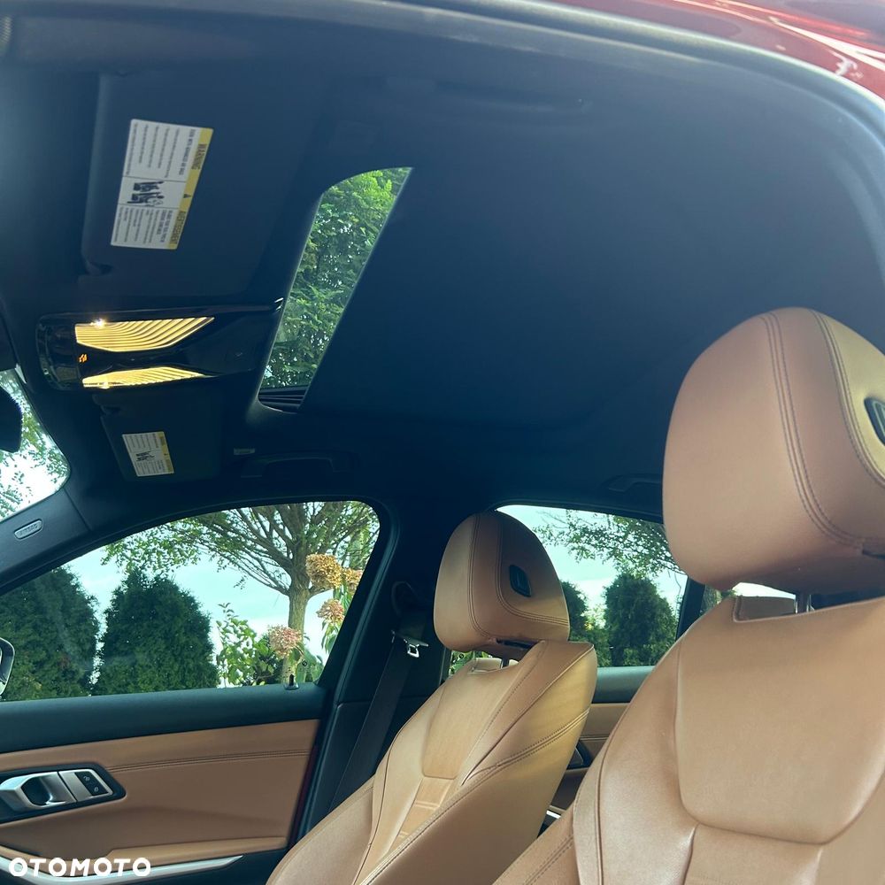 BMW Seria 3 330i xDrive M Sport sport - 19