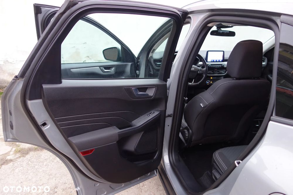 Ford Kuga - 14