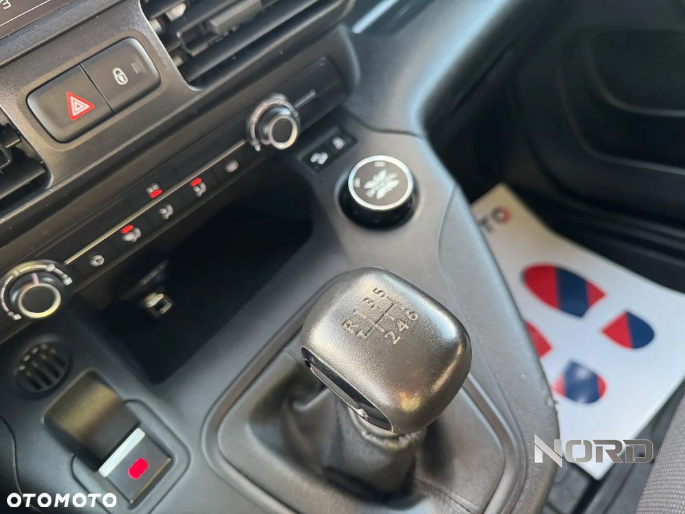 Peugeot Partner 4x4 1.5 Long Premium - 14