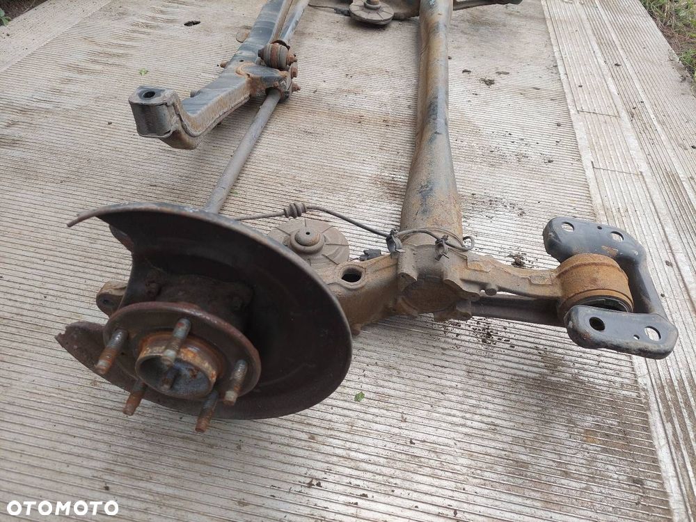 BELKA OŚ ZAWIESZENIA TYŁ OPEL ASTRA J KOMBI - 3
