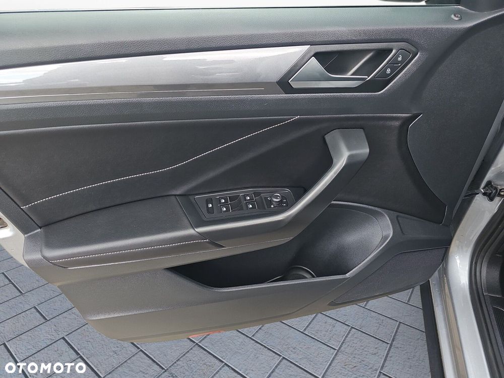 Volkswagen T-Roc 1.5 TSI Style DSG - 20