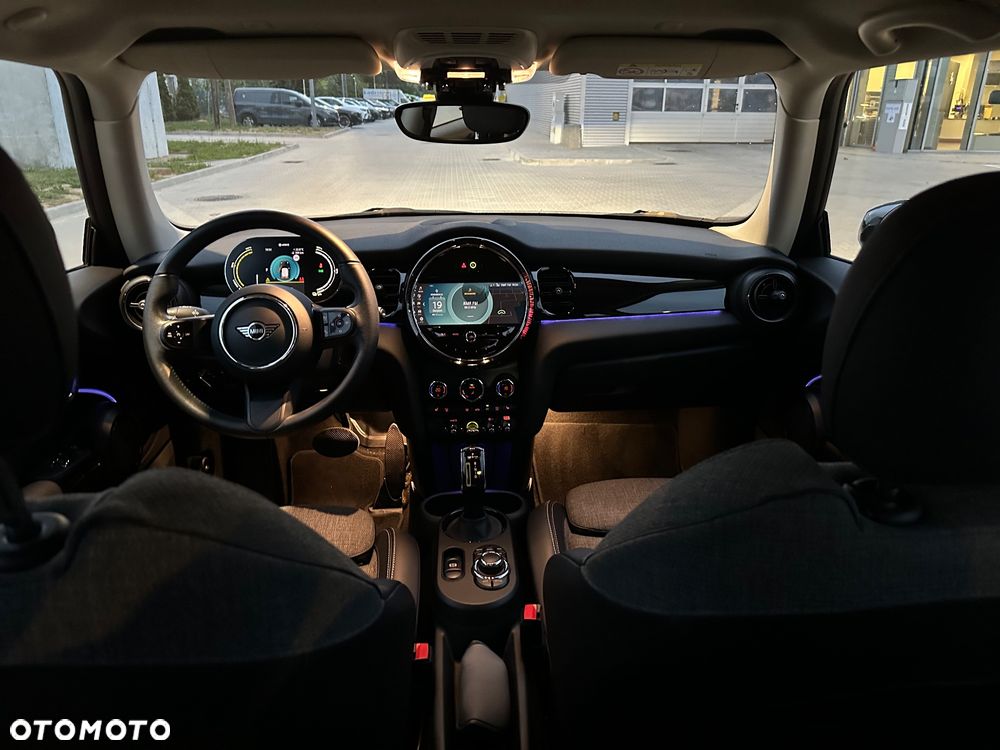 MINI Cooper SE Electric Trim - 2