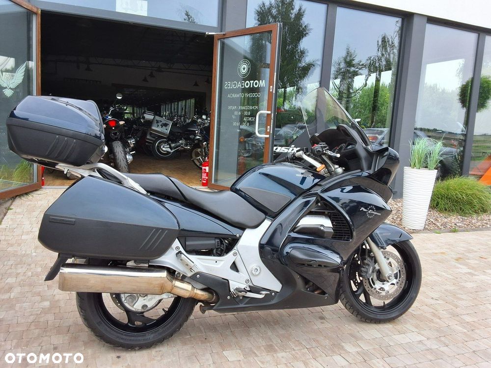 Honda ST - 19