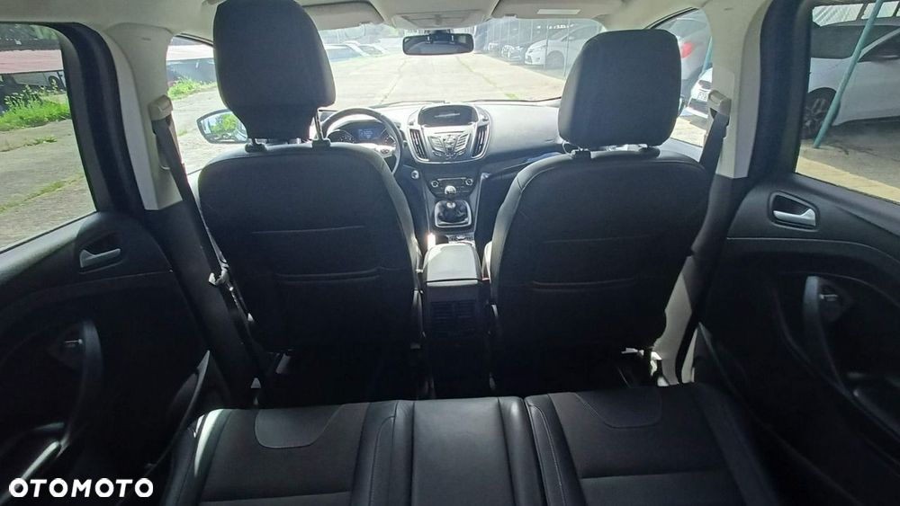 Ford Kuga - 26