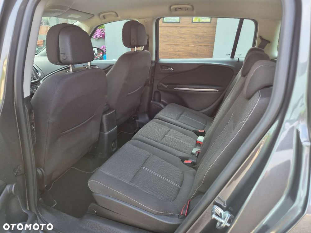 Opel Zafira - 18