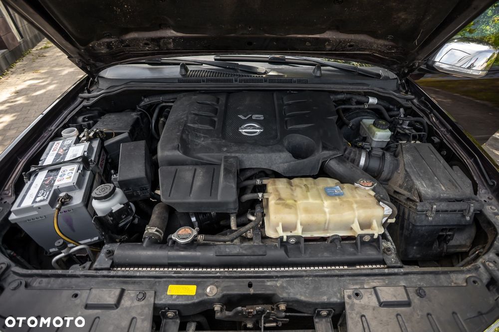 Nissan Navara 3.0 D V6 Platinum Long EU5 - 37
