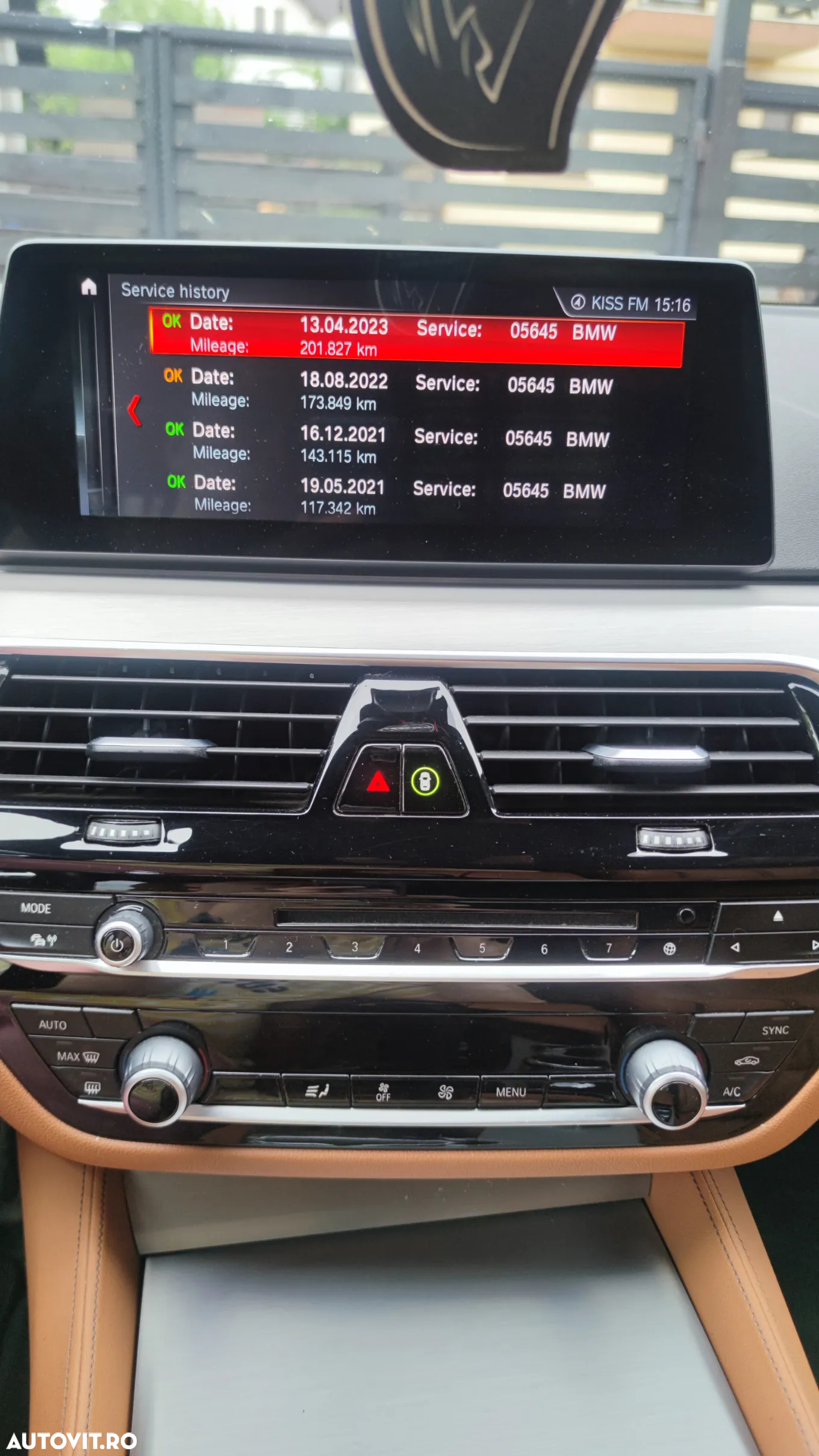 BMW Seria 5 520d Touring Aut. M Sport Edition - 16