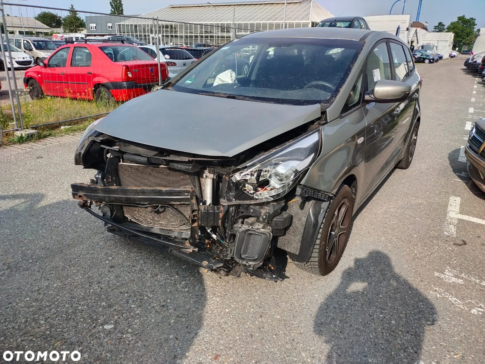 Kia Carens 1.6 GDI M - 5