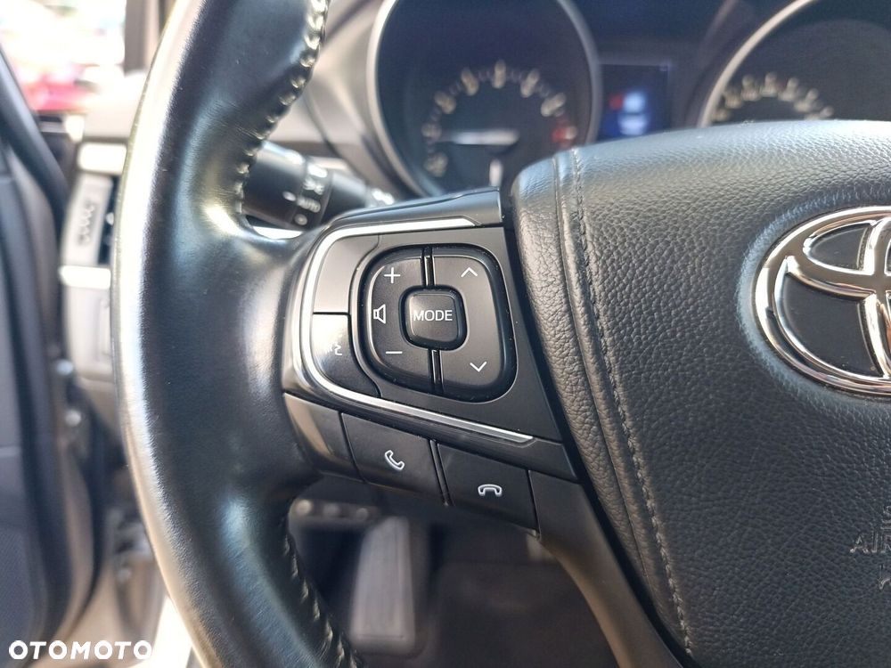 Toyota Avensis 1.8 Premium MS - 32