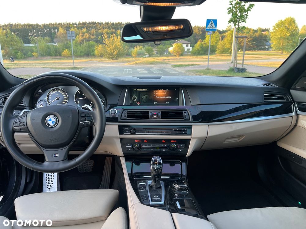 BMW Seria 5 530d xDrive - 13