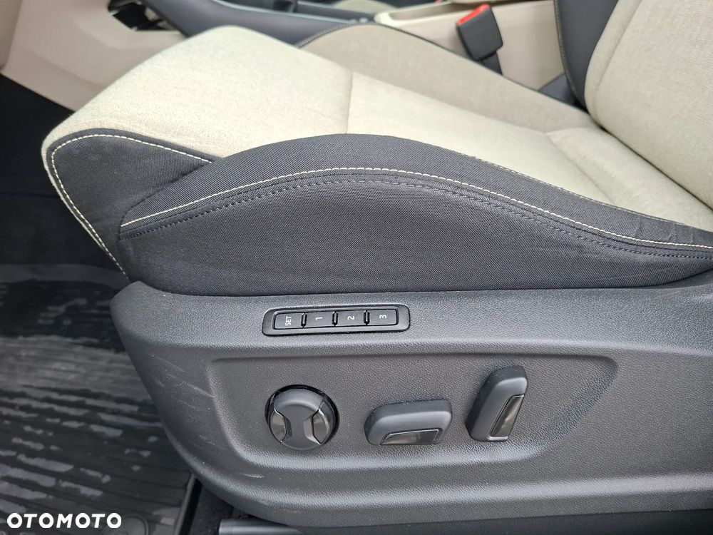 Skoda Karoq 2.0 TDI SCR 4x2 Style - 14