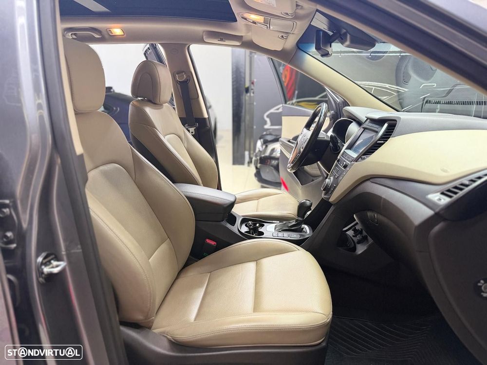 Hyundai Santa Fe 2.2 CRDi Premium 4WD Aut. - 26