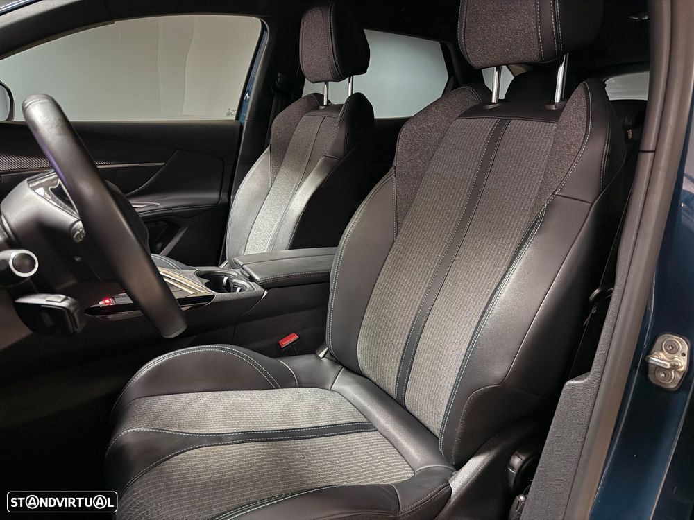 Peugeot 3008 PureTech 130 Stop & Start GPF Allure - 12