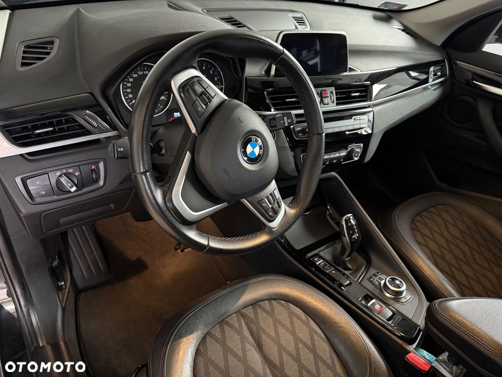 BMW X1 sDrive18i xLine - 9