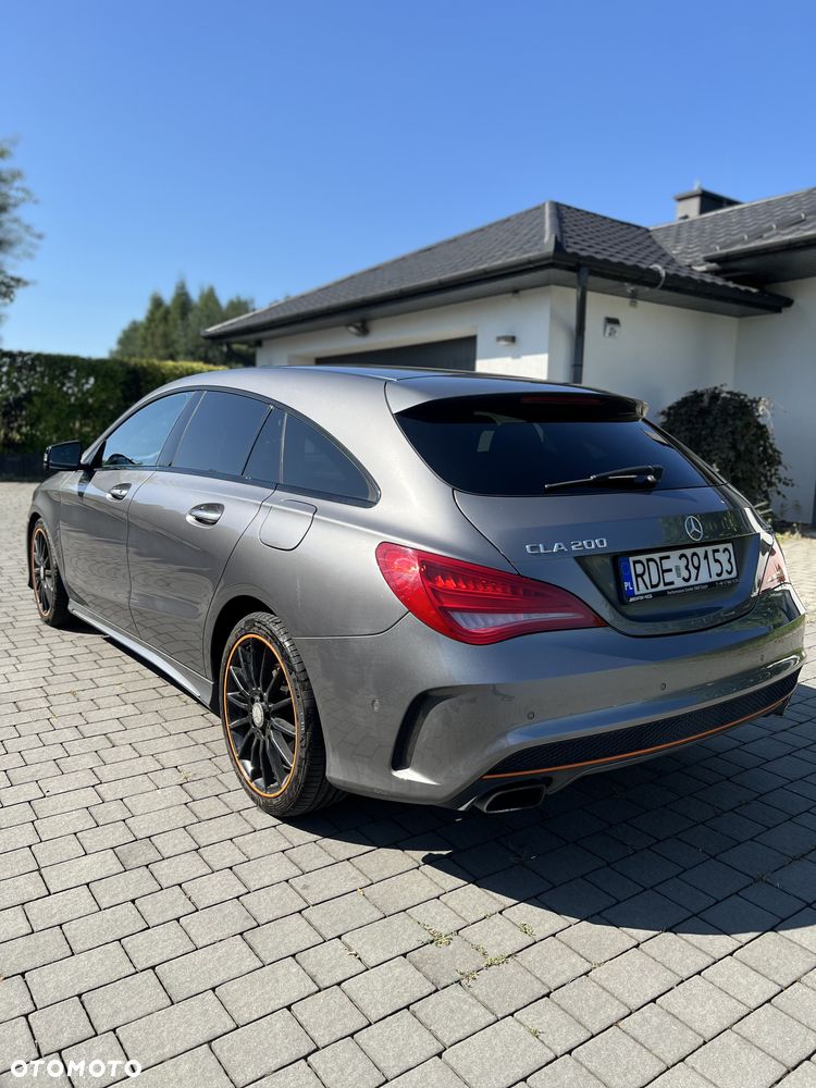 Mercedes-Benz CLA 200 7G-DCT AMG Line - 10