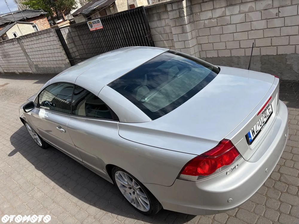Volvo C70 2.4i Momentum - 17