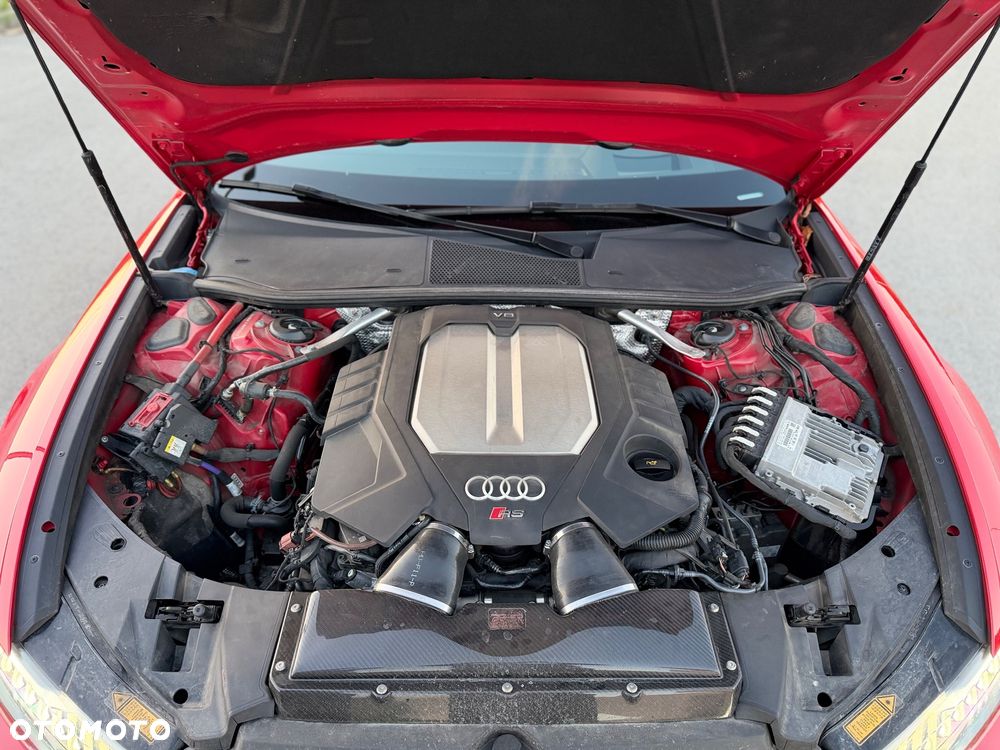 Audi RS6 Avant - 8