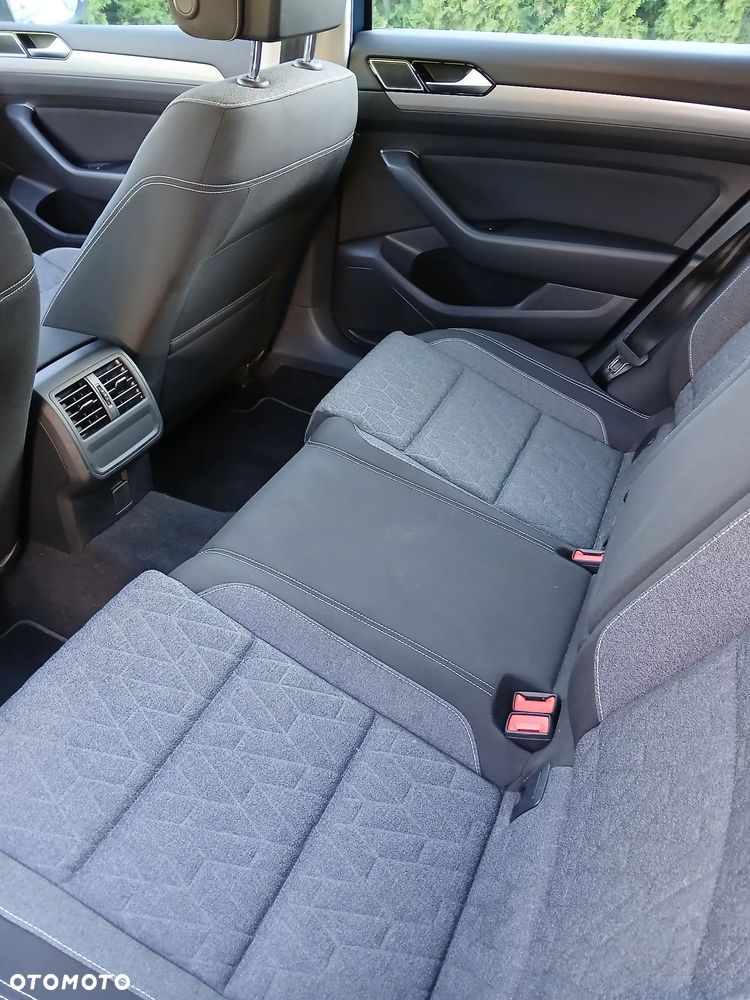Volkswagen Passat 1.5 TSI EVO Business DSG - 11