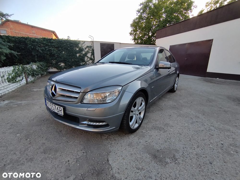 Mercedes-Benz Klasa C 180 CGI Automatik BlueEFFICIENCY Avantgarde - 3