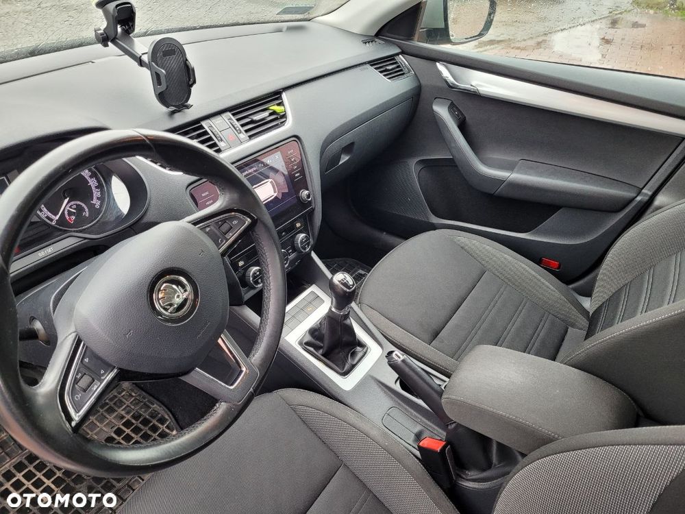 Skoda Octavia 2.0 TDI SCR Ambition - 7
