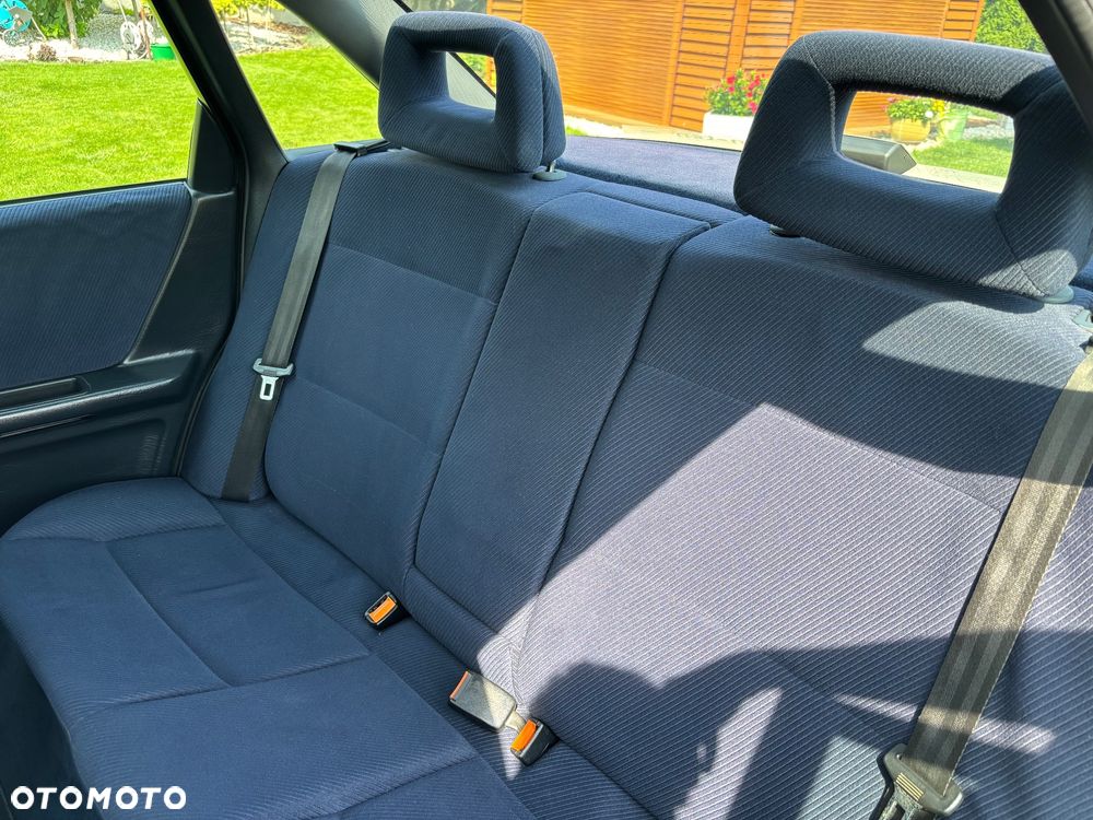 Audi 80 2.0 E - 13