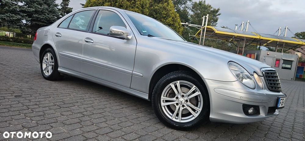 Mercedes-Benz Klasa E 200 Kompressor Classic - 11