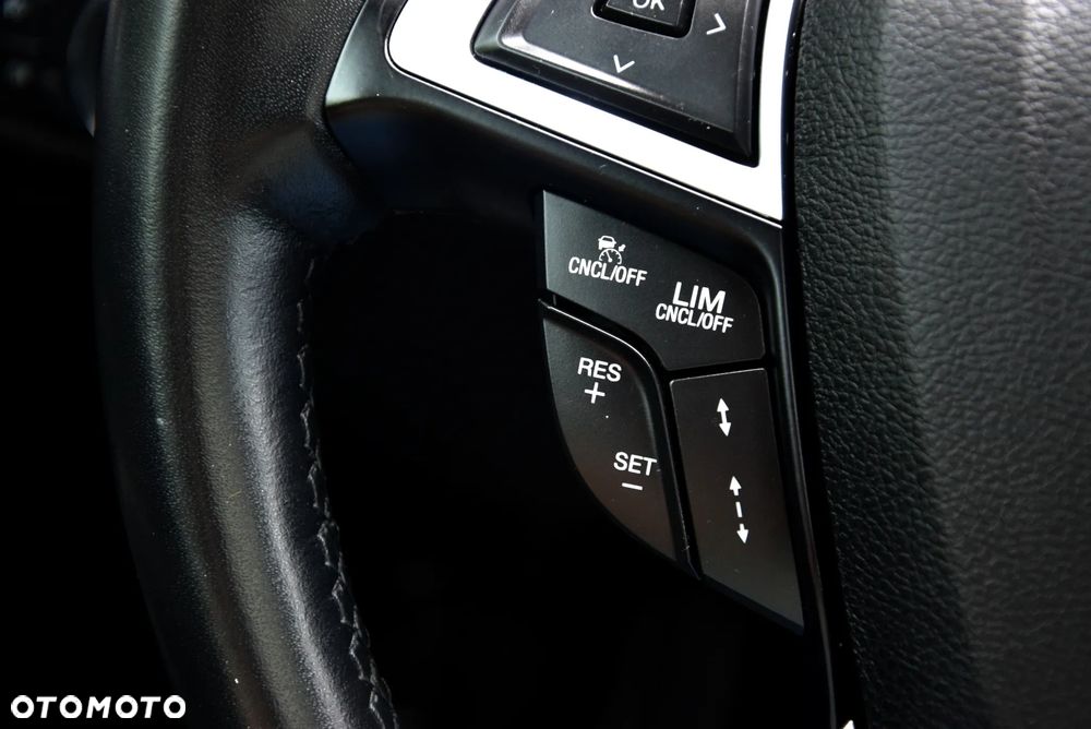 Ford Mondeo 2.0 Hybrid Vignale Plus - 33
