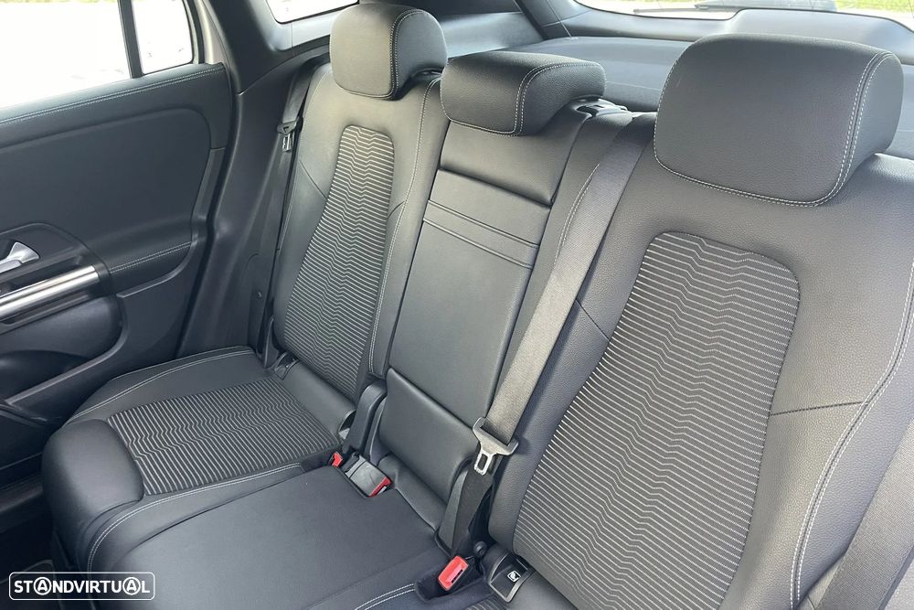 Mercedes-Benz GLA 250 e 8G-DCT Progressive - 27
